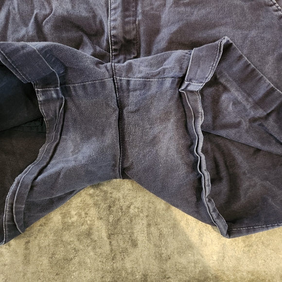 A New Day Women’s Navy Blue Cotton Stretch Chino Shorts Size 8 - Picture 2 of 5